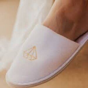 Miss to Mrs. NWOT Spa Slippers for the Bride-To-Be Sz L/XL